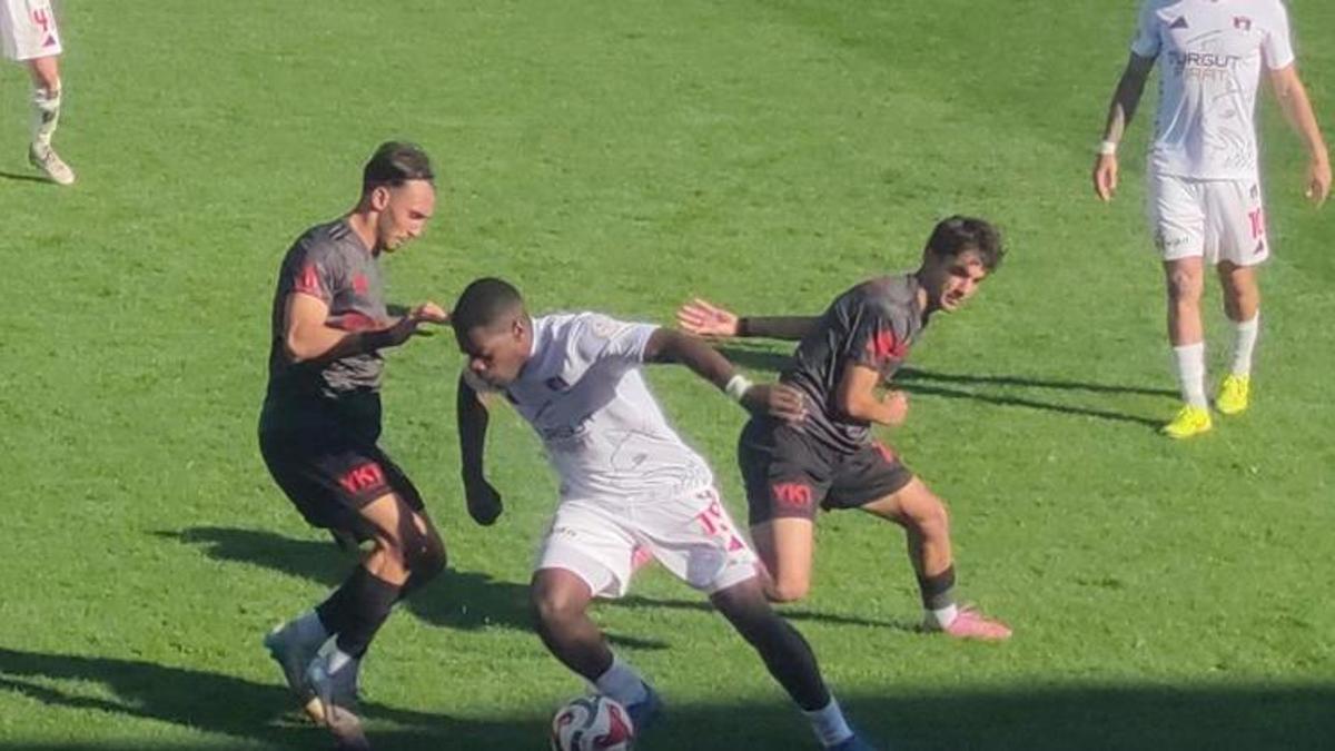 Vanspor FK, evinde Pendikspor'a puan kaybetti!