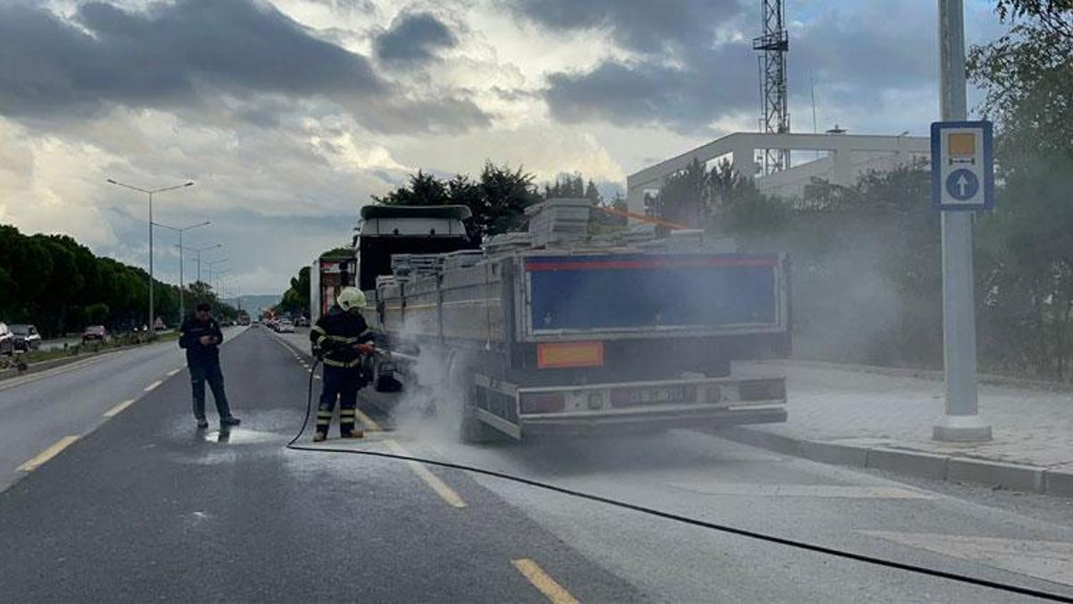 Freni tutmayan TIR korku dolu anlar yaşattı