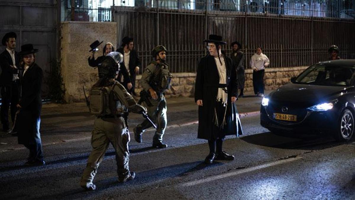 Ultra-Ortodoks Yahudiler, 'ölüm askerlikten iyidir' sloganıyla İsrail'de gösteri düzenledi