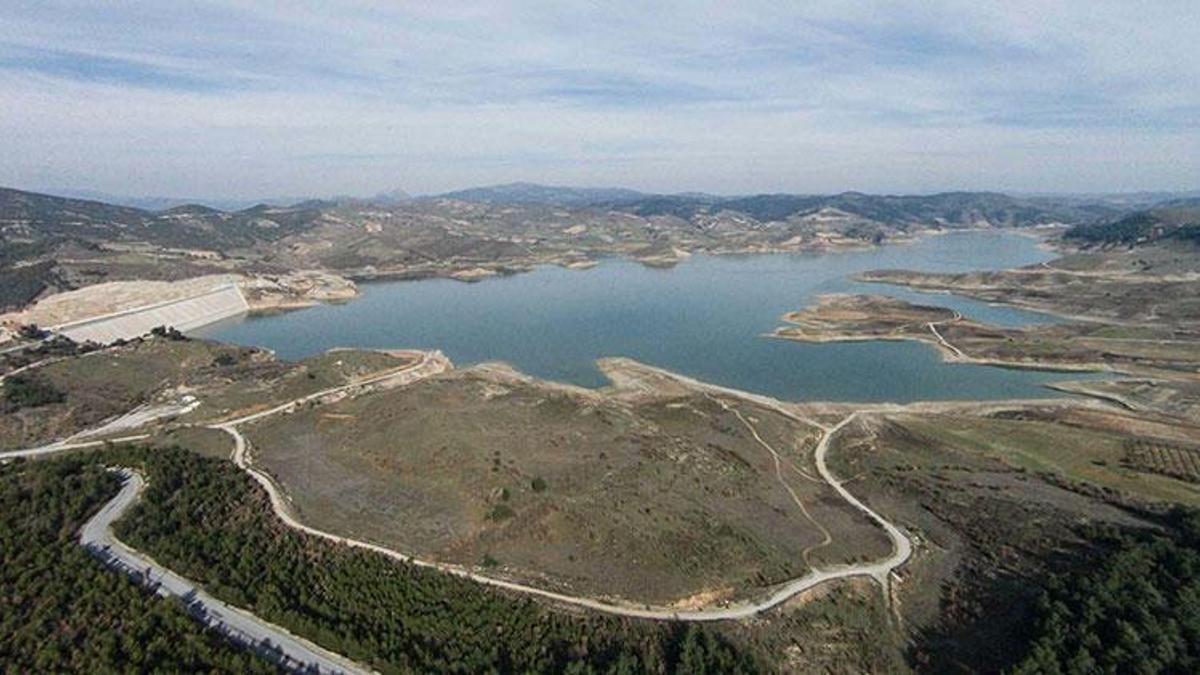 İzmir'de su alarmı! Tahtalı Barajı doluluk oranı sıfırlanıyor: 'Gördes Barajı'ndan su almak için çalışma yapıyoruz'