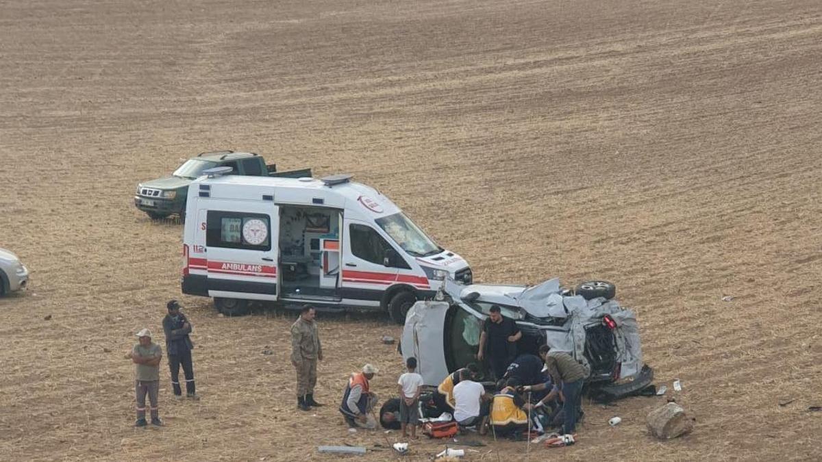 Diyarbakır’da otomobil şarampole yuvarlandı: 1 ölü, 3 ağır yaralı