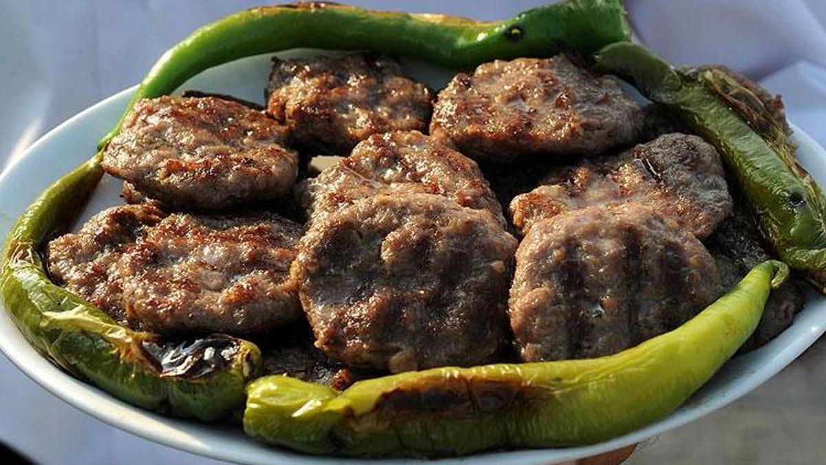 Bursa'da skandal patladı! Köfte diye bakın ne yedirmişler