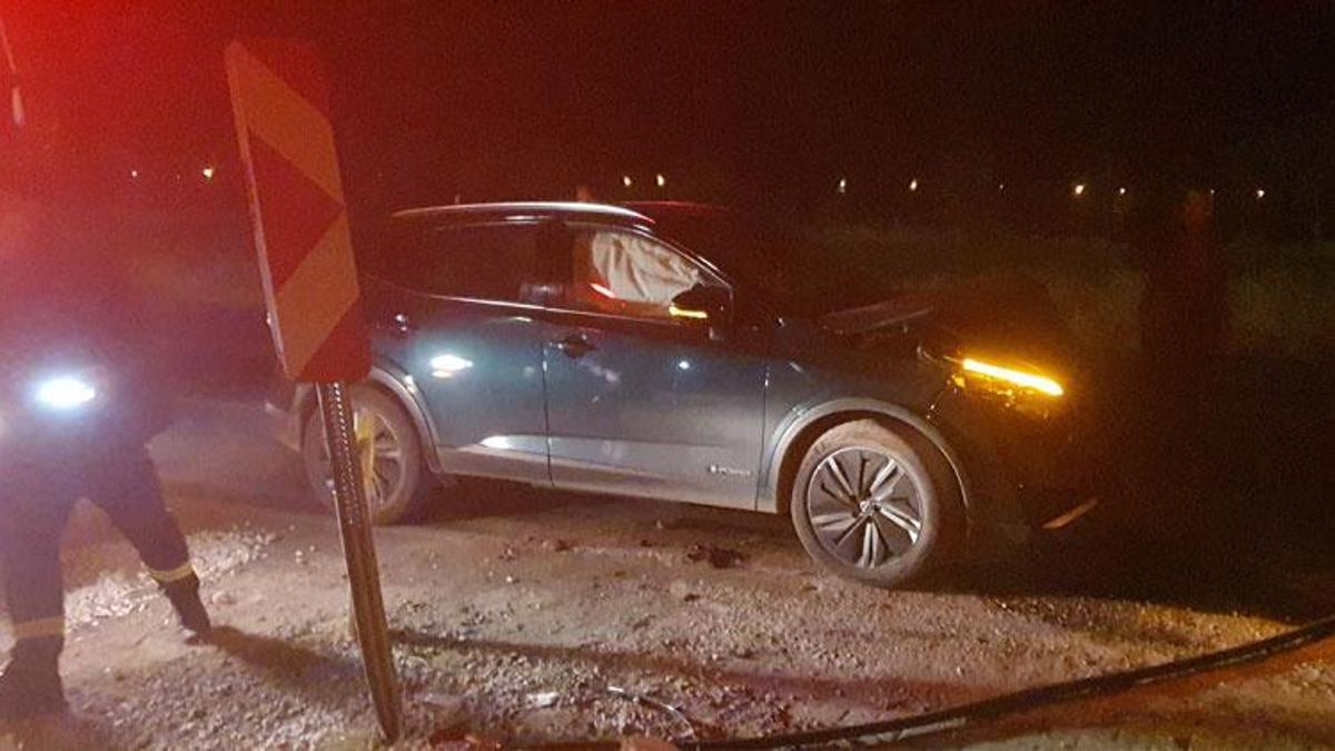 Elazığ Palu’da minibüs ile otomobil çarpıştı