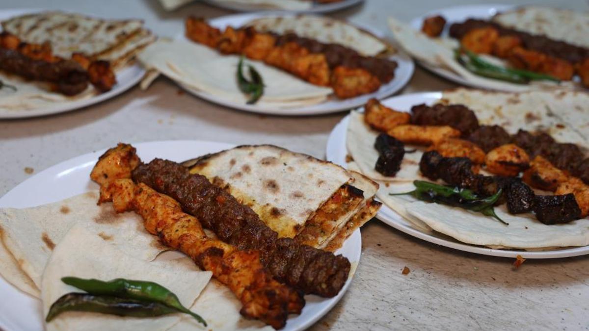 Alanya'da bin 600 TL, Elazığ'da 500 TL! Müşteriler fiyatlara inanamadı