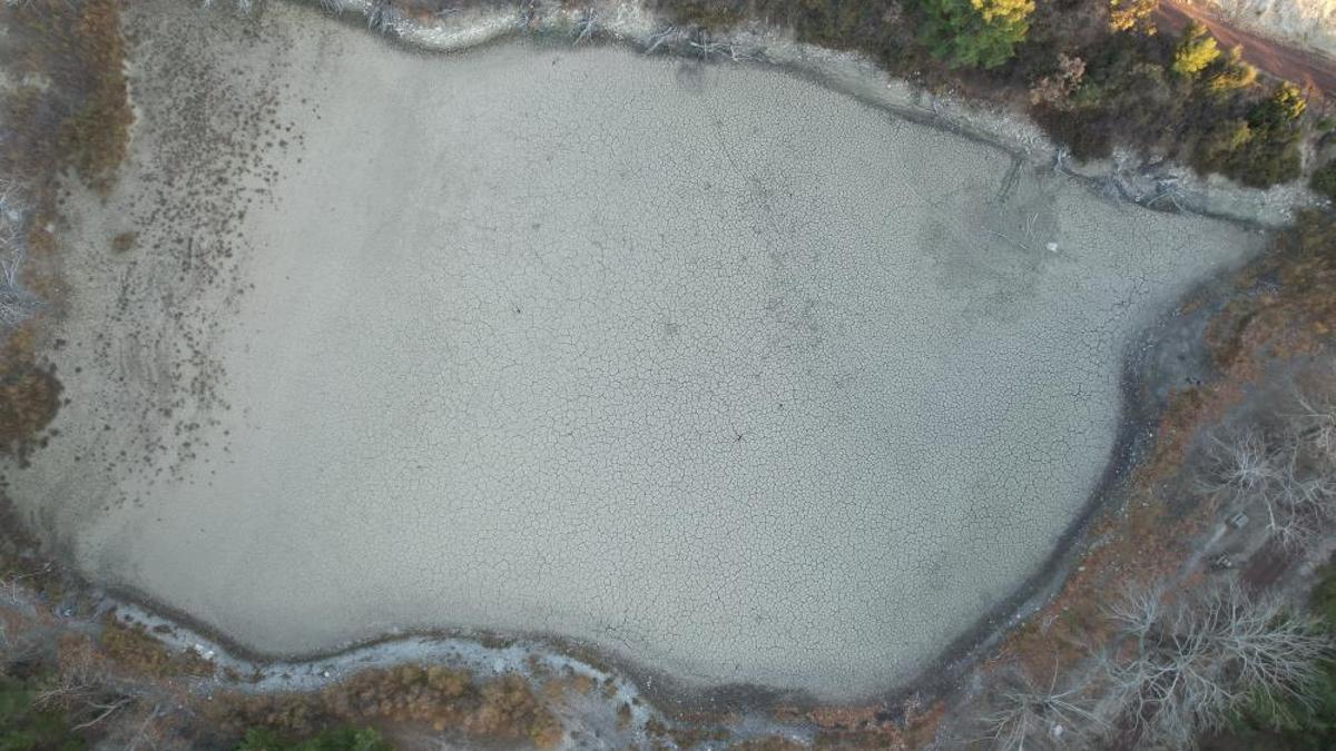 Kuruyan Kolak Gölü'nde mucize gerçekleşti: Zemin altında gizlenen su damarları tespit edildi!