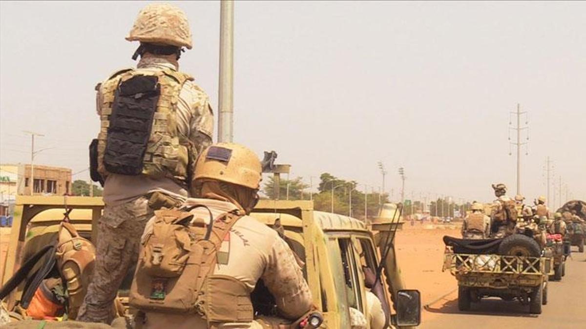 Afrika ülkesi Nijerya'da darbe girişimi iddiasıyla 42 asker gözaltına alındı