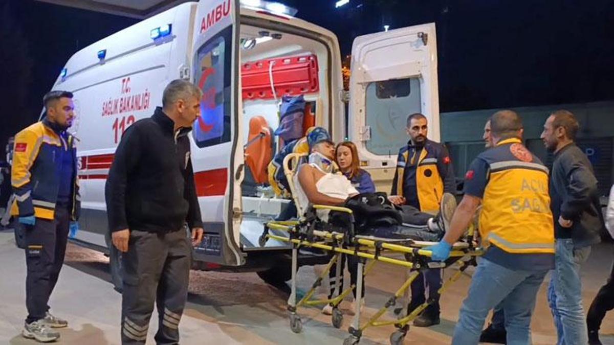 İnegöl'de motosikletler çarpıştı: 1'i ağır 6 kişi yaralandı