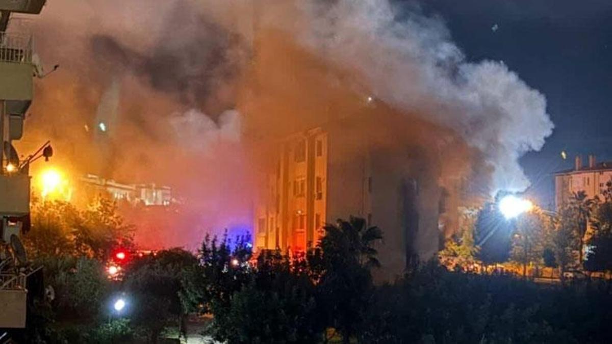 Osmaniye'nin Kadirli ilçesinde korkutan yangın