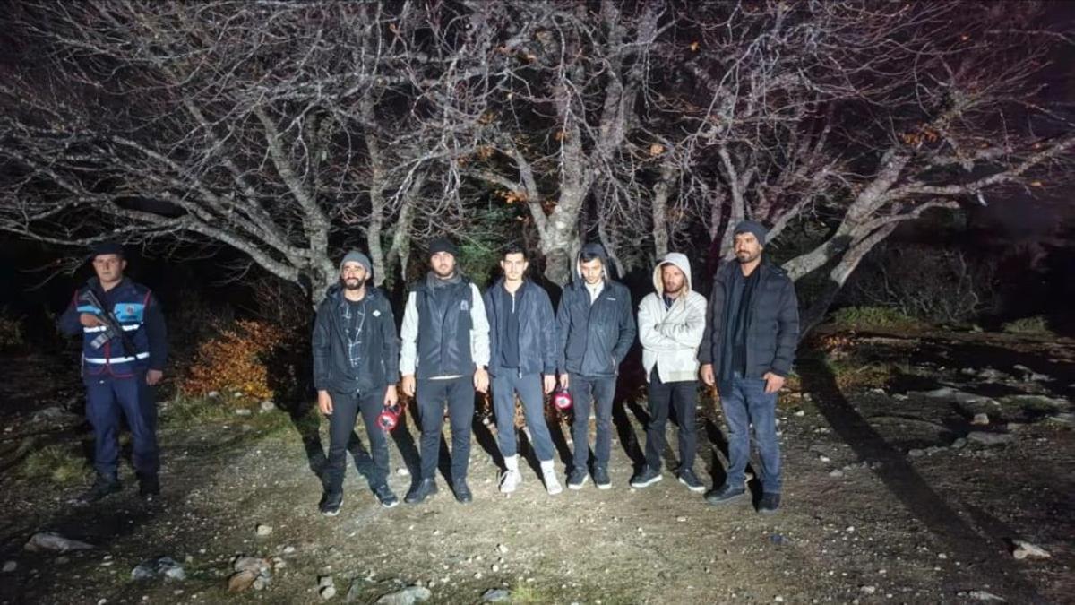 Uludağ'da ormanda mahsur kalan 6 kişi kurtarıldı