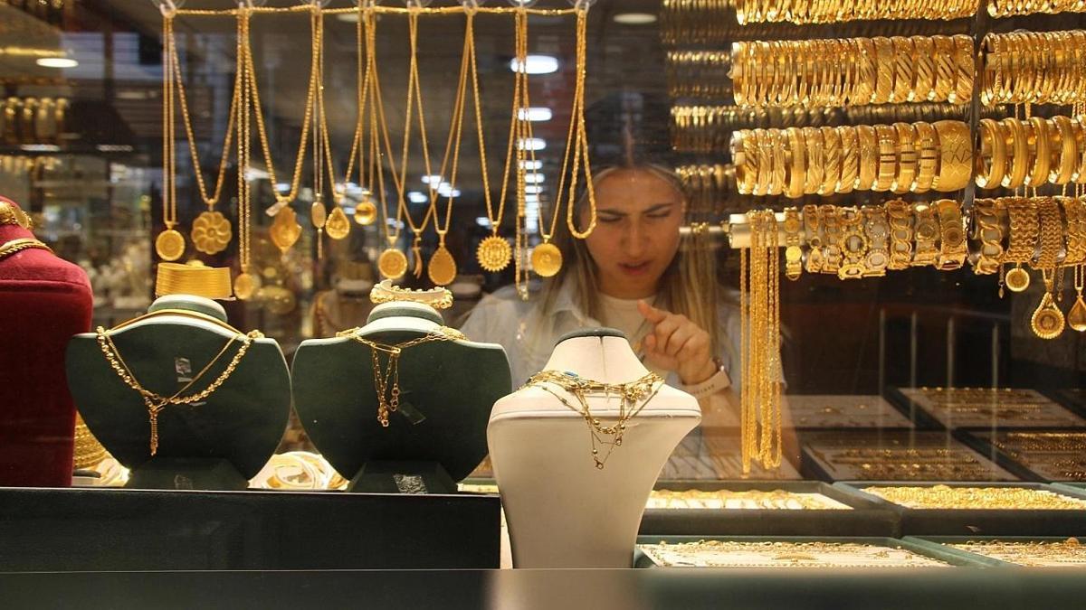 Adana kuyumcu piyasasında 6 kasım altın fiyatları: Gram altın 5.437 TL'ye dayandı, çeyrek altın 9.200'ü geçti!