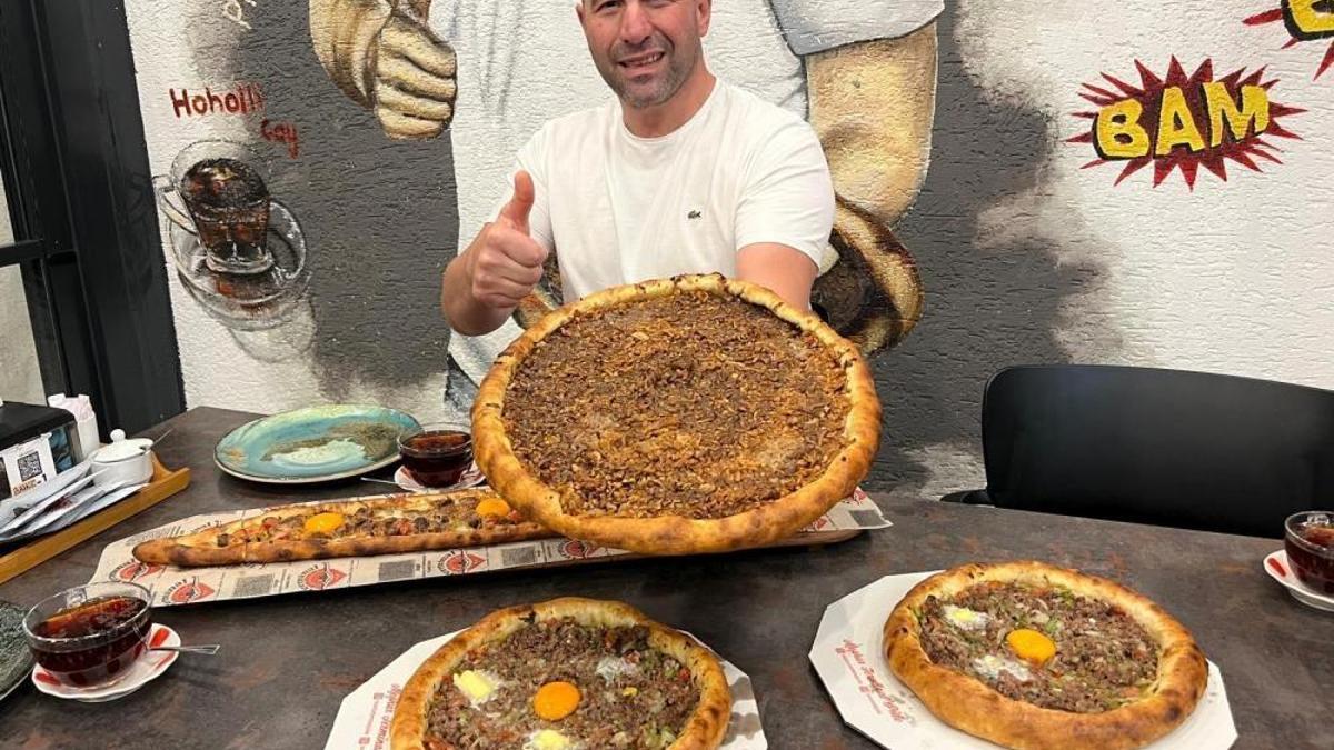 Trabzon'da pidenin içine tescilli lezzet: 15 yıl önce başladı