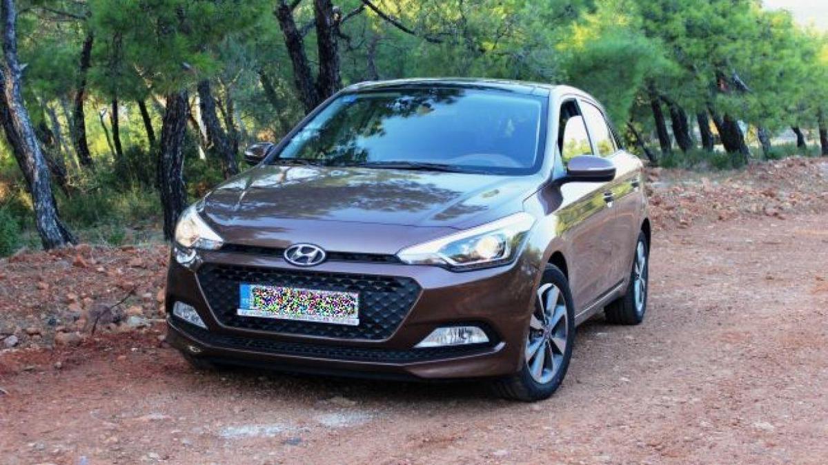 Arabanın değerini yüzde 10 düşürüyor: Uzmanı uyardı: Bu 3 ağacın altına park edilmez!