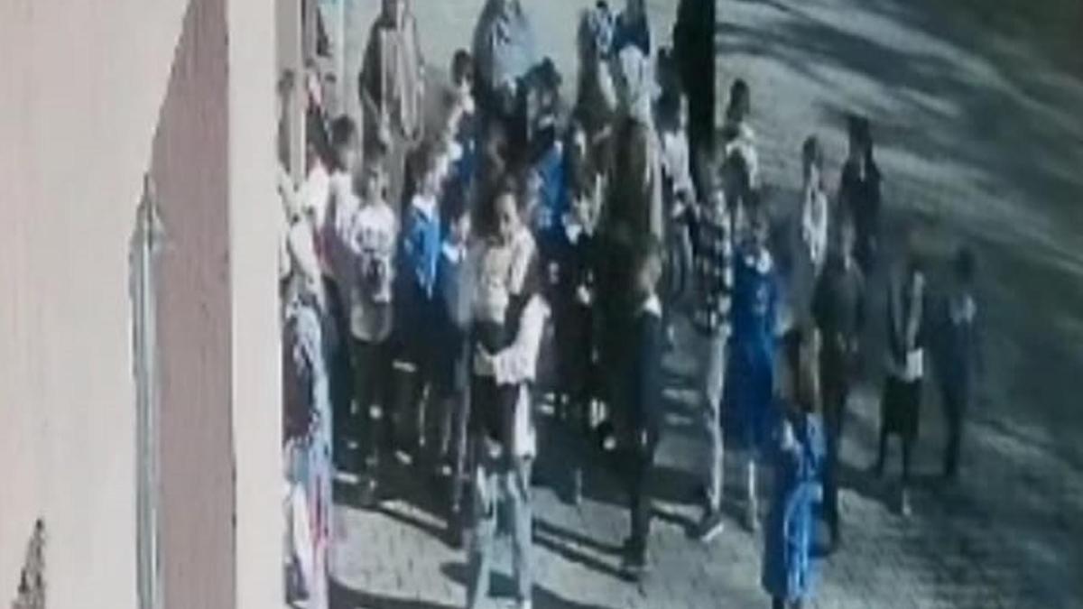 Nefes borusuna şeker kaçan çocuğu, öğretmenler Heimlich manevrasıyla kurtardı