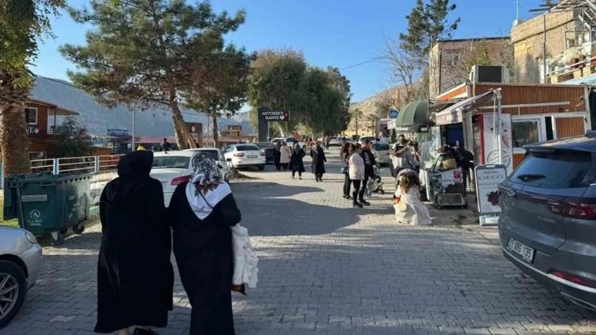 Şanlıurfa'nın ilçesi Gaziantep'e bağlanmak istiyor! 90 km fark var