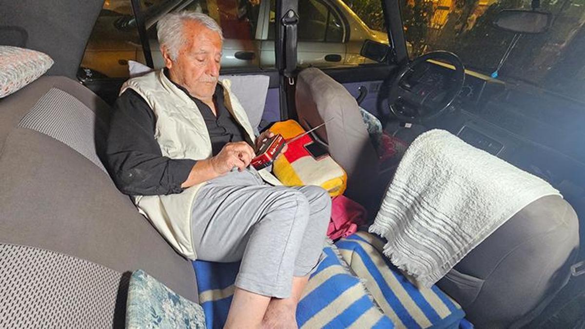 Eşini kaybetti, yaşadıklarından sonra 5 yıldır otomobilde kalıyor