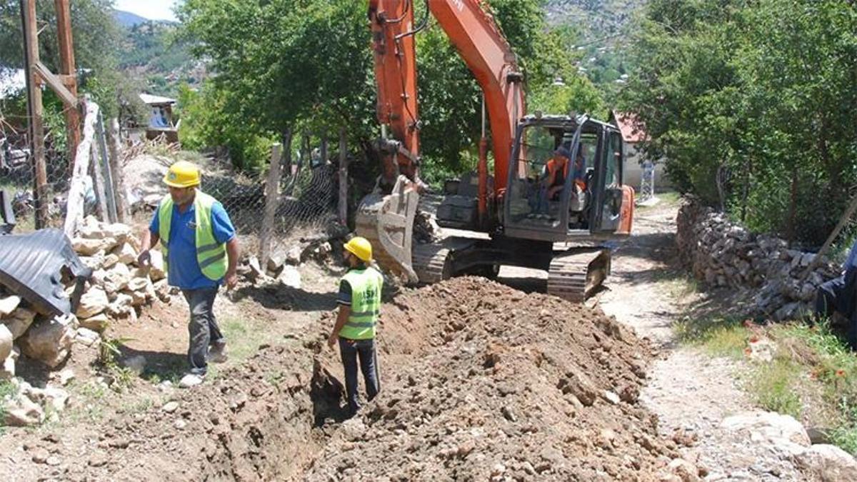 Tufanbeyli'de tarihi altyapı dönüşümü! ASKİ 167 Kilometre yeni hat çekti