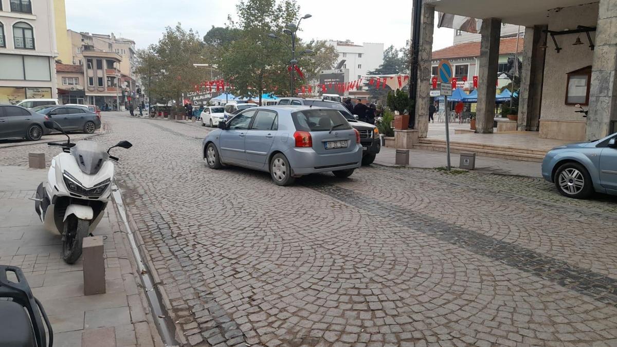 Sındırgı'da 4.4 büyüklüğünde deprem