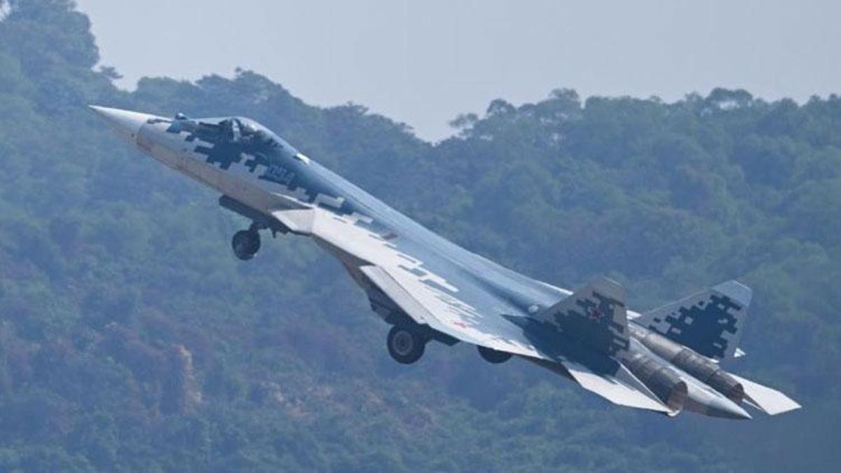 Rusya'nın Karelya bölgesinde Su-30 savaş uçağı düştü