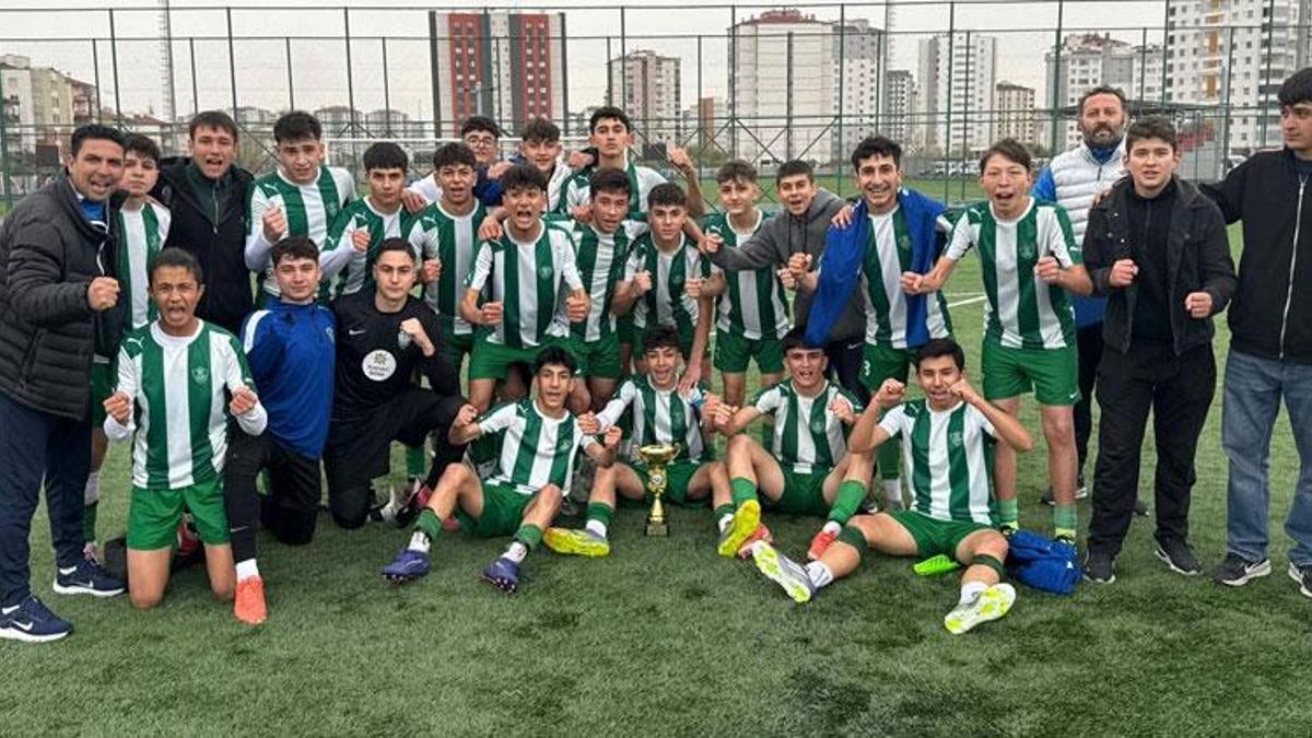 Kayseri U16 Liginde şampiyonlar belli oldu! Üç takım Türkiye Şampiyonası'na gitmeye hak kazandı