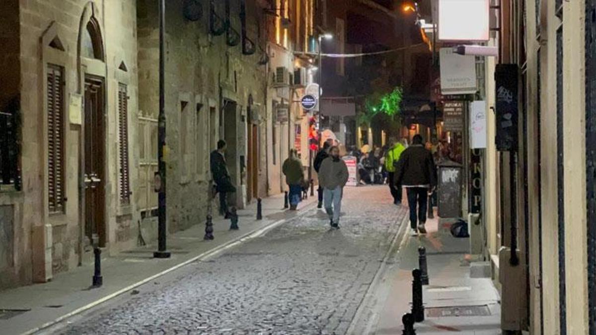 Çanakkale açıklarında 4 büyüklüğünde deprem meydana geldi