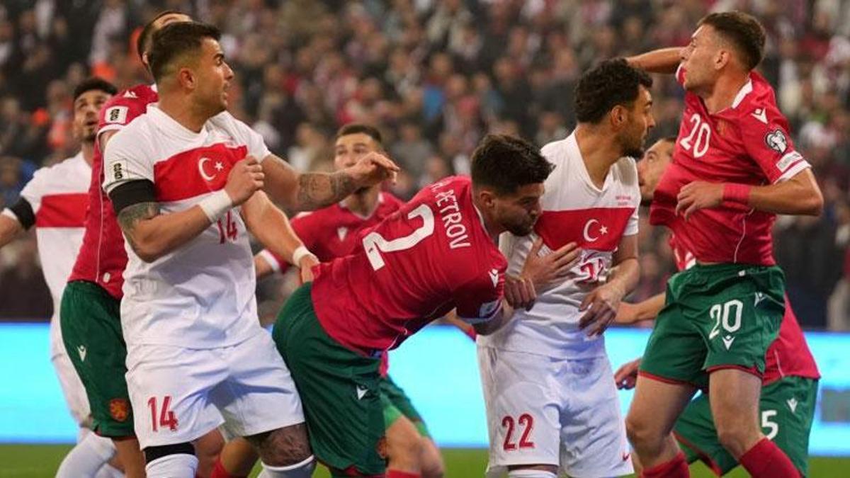 Türkiye Bulgaristan maçında 3 puan 2 golle geldi! Milliler Play-off biletini kaptı