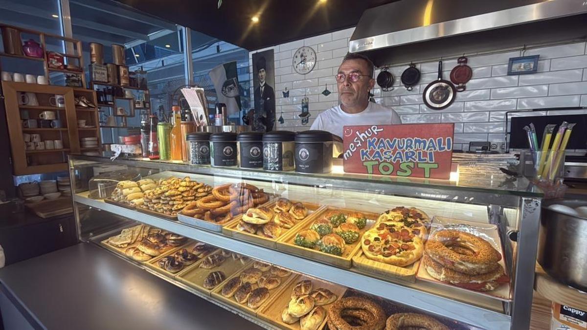 Muğla'da bağışla kütüphane kurdu! Büfeye akın ediyorlar