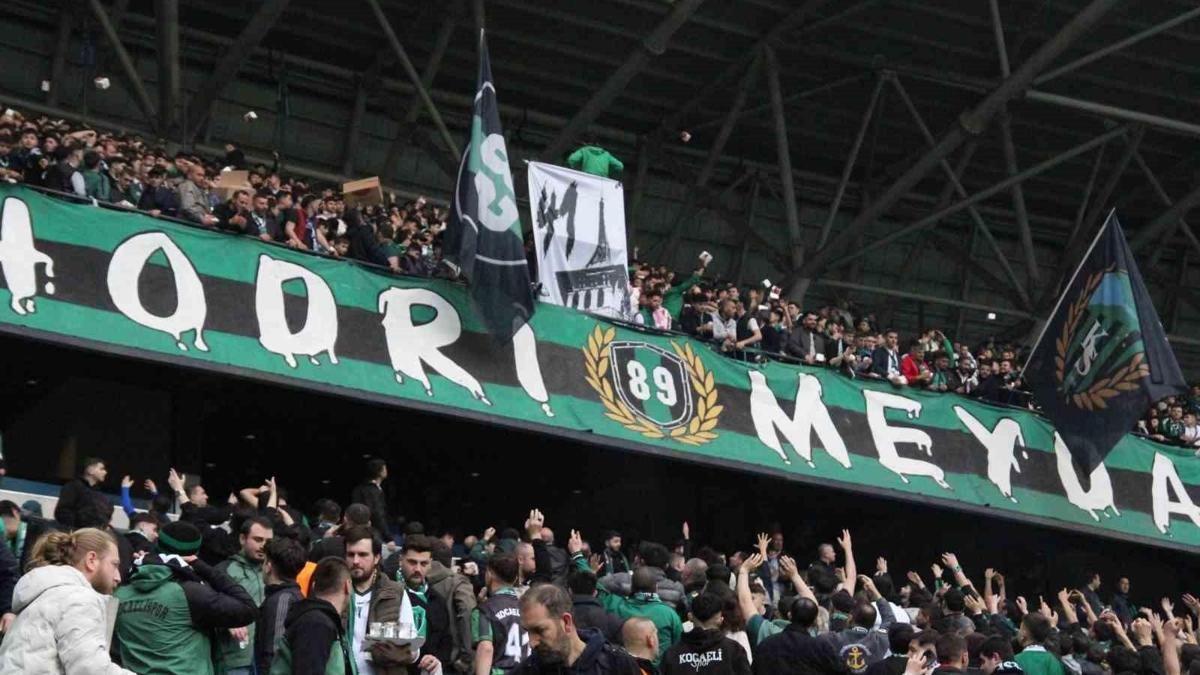 Belediye başkanı Kocaelispor için seslendi: Ayda 1000 dolar verecek 1000 firma yok mu?