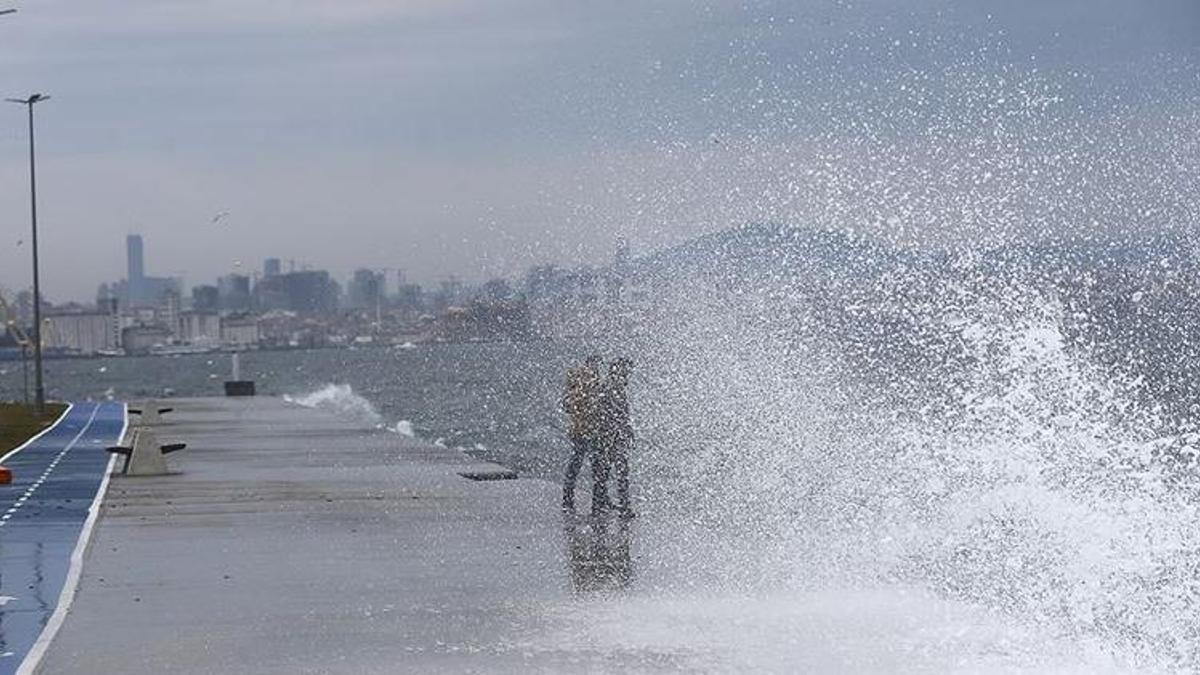 Meteoroloji uyardı! Kuvvetli lodos geliyor!