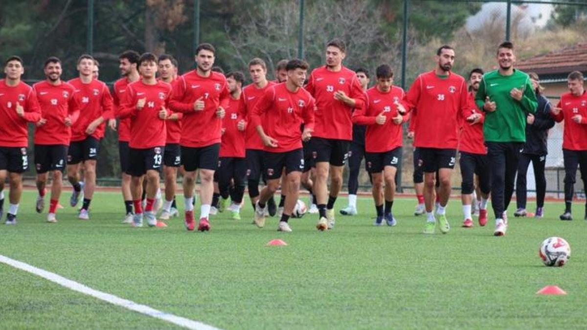 Denizli İdman Yurdu’nda deprem! Takımda resmen futbolcu kalmadı