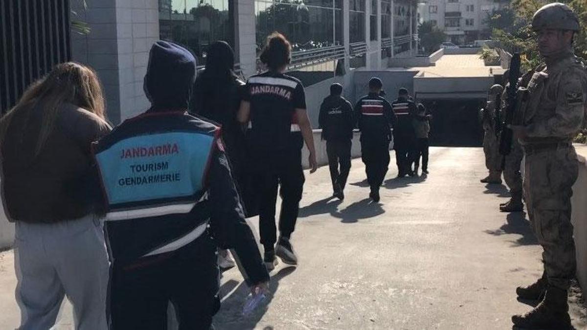 Mersin'de yasadışı bahis operasyonu: 4'ü hakem 32 şüpheli tutuklandı -  Vatan Gazetesi Güncel Haberler