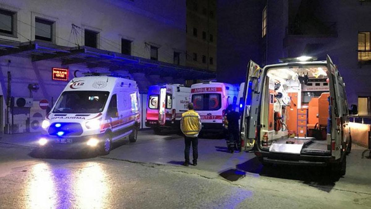 Sakarya'da cezaevinde gıda zehirlenmesi şüphesi; 123 hükümlü hastaneye kaldırıldı