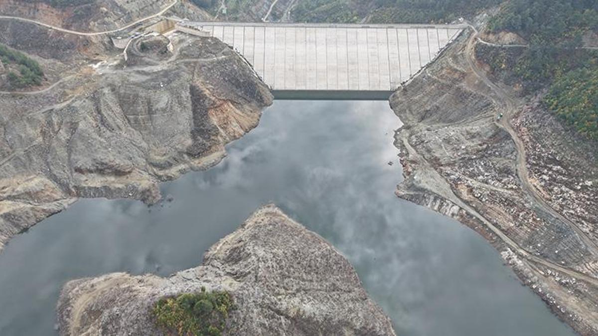 Alarm zilleri çalıyor! Hatay'ın can damarı Karaçay Barajı'nda doluluk oranı %6'ya düştü!
