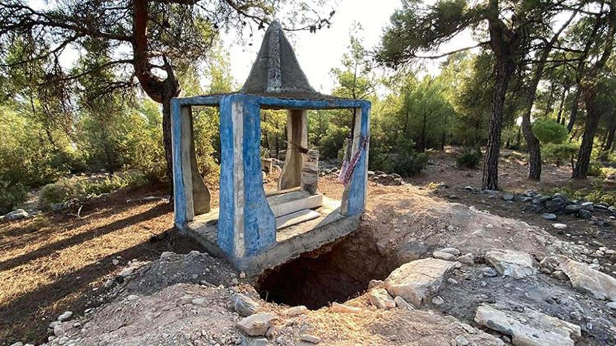 Muğla'da define avcıları sınır tanımıyor! 300 yıllık Oyuk Baba Ereni mezarı, tahrip edildi