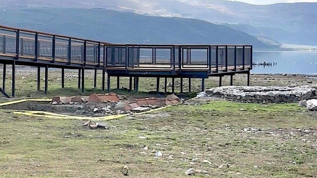 İznik'te Papa ziyareti için mobil baz istasyonları kuruldu, Osmanlı motifli çinilerle hazırlık yapılıyor