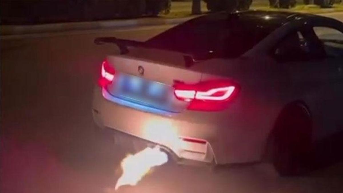 Mersin'de drift atıp egzozdan ateş çıkaran sürünün ehliyeti iptal edilip 55 bin TL ceza kesildi