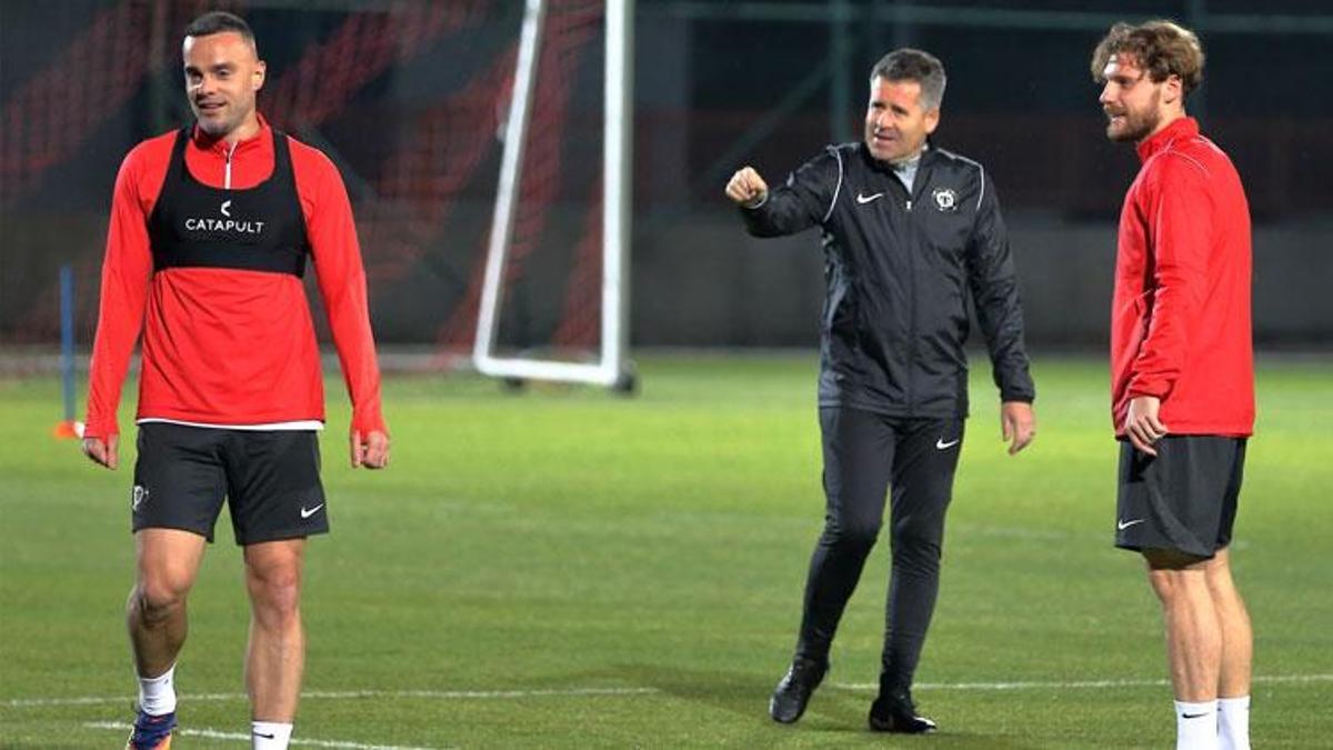 Çorum FK yeni teknik direktörü Hüseyin Eroğlu ile Bodrumspor FK maçının hazırlıklarına başladı