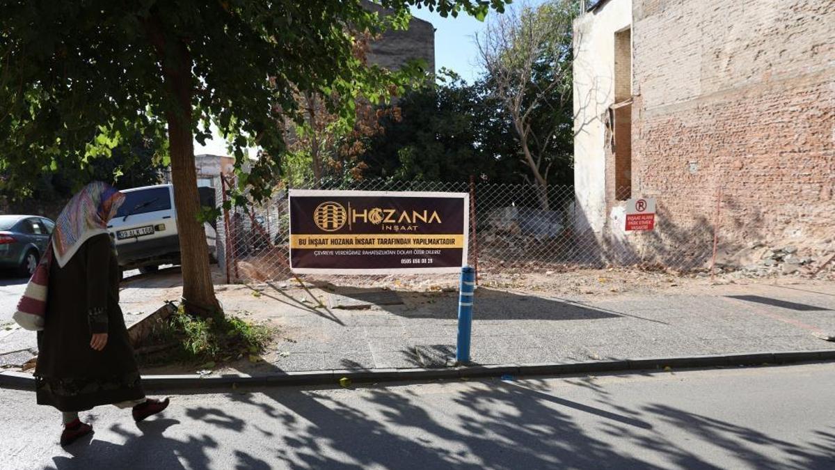 Aydın'da üç cami ortasına kilise yapılıyor! Şehrin merkezi karıştı