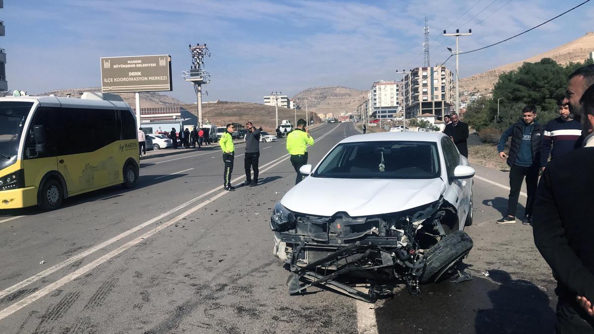 Mardin’de otomobiller çarpıştı: 3 yaralı