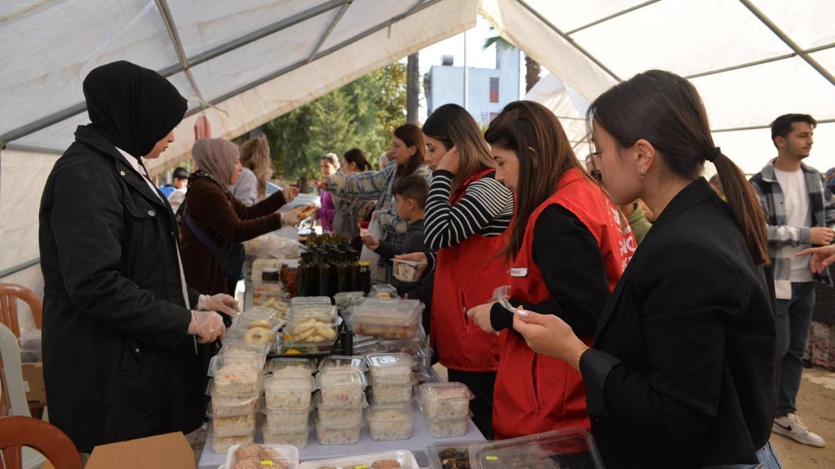 Yayladağı’nda SMA’lı Harun’a destek kermesi düzenlendi