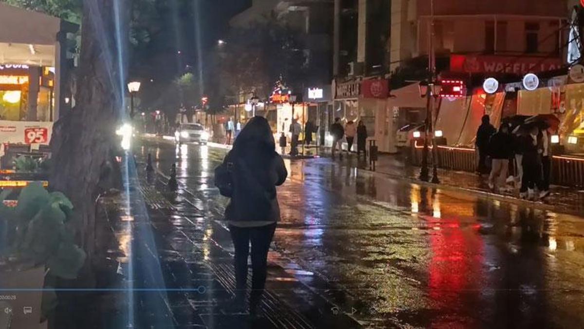 Tekirdağ'da sağanak yağış hayatı olumsuz etkiledi