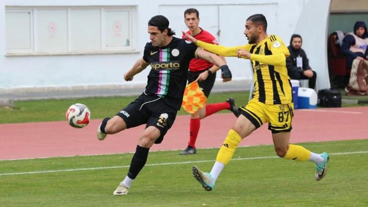 Isparta 32 Spor-Aliağa FK maçında puanlar paylaşıldı