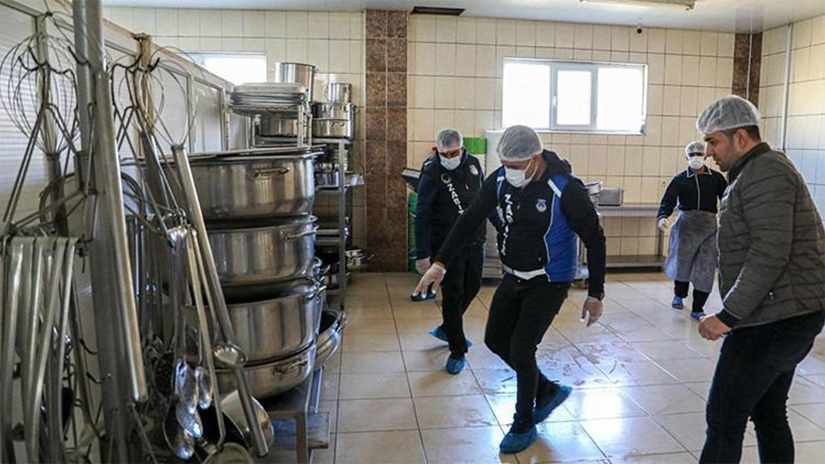 Van'da 'gıda' alarmı! Tek tek tespit edildi, ceza yağdı