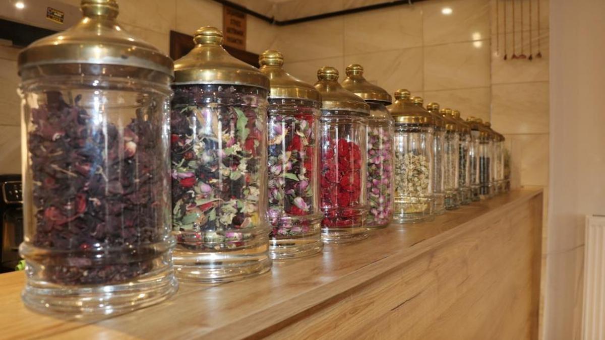 Sivas'ta bir Fransız hizmeti: 50 çeşit bir anda sunuluyor