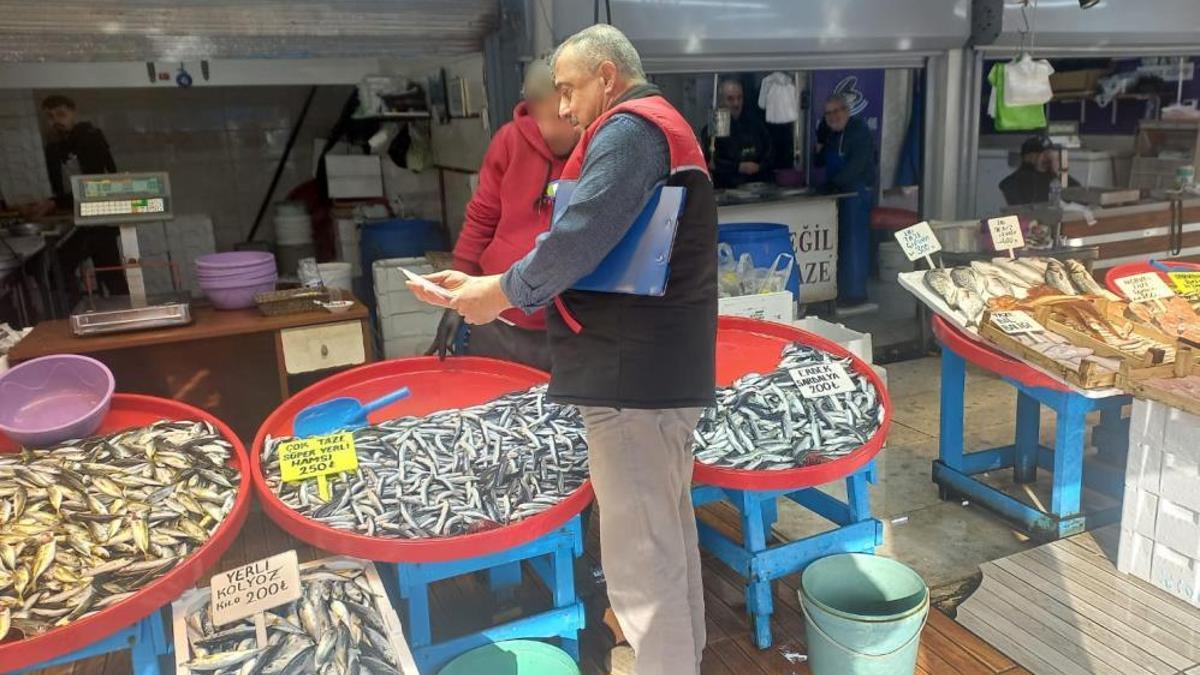 Denetim geldi, gerçek ortaya çıktı! Tezgahtaki balık bambaşka çıktı