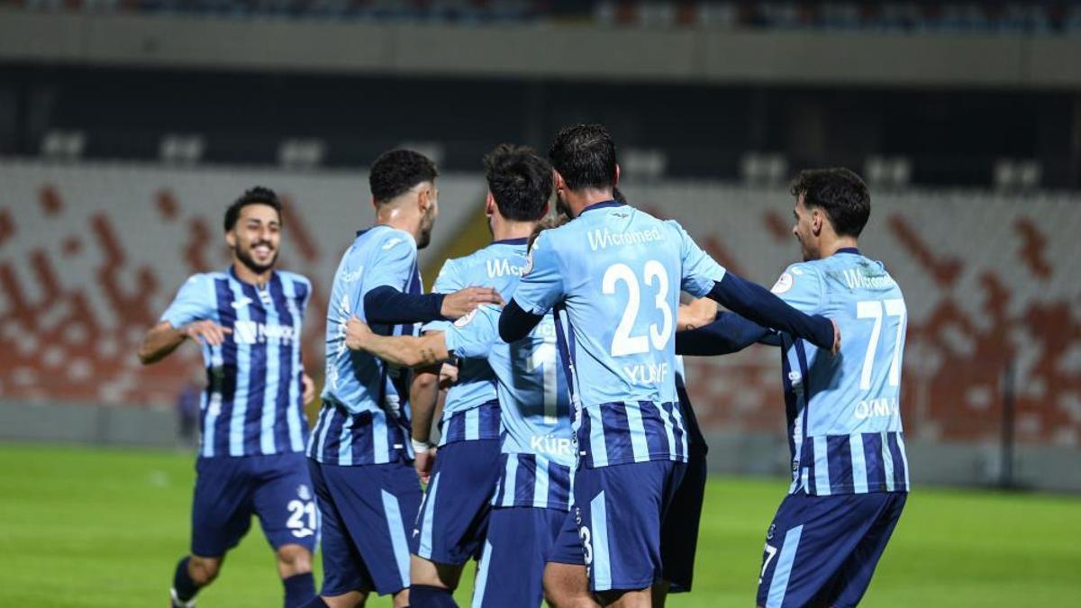 Adana Demirspor gol düellosundan galip çıkamadı