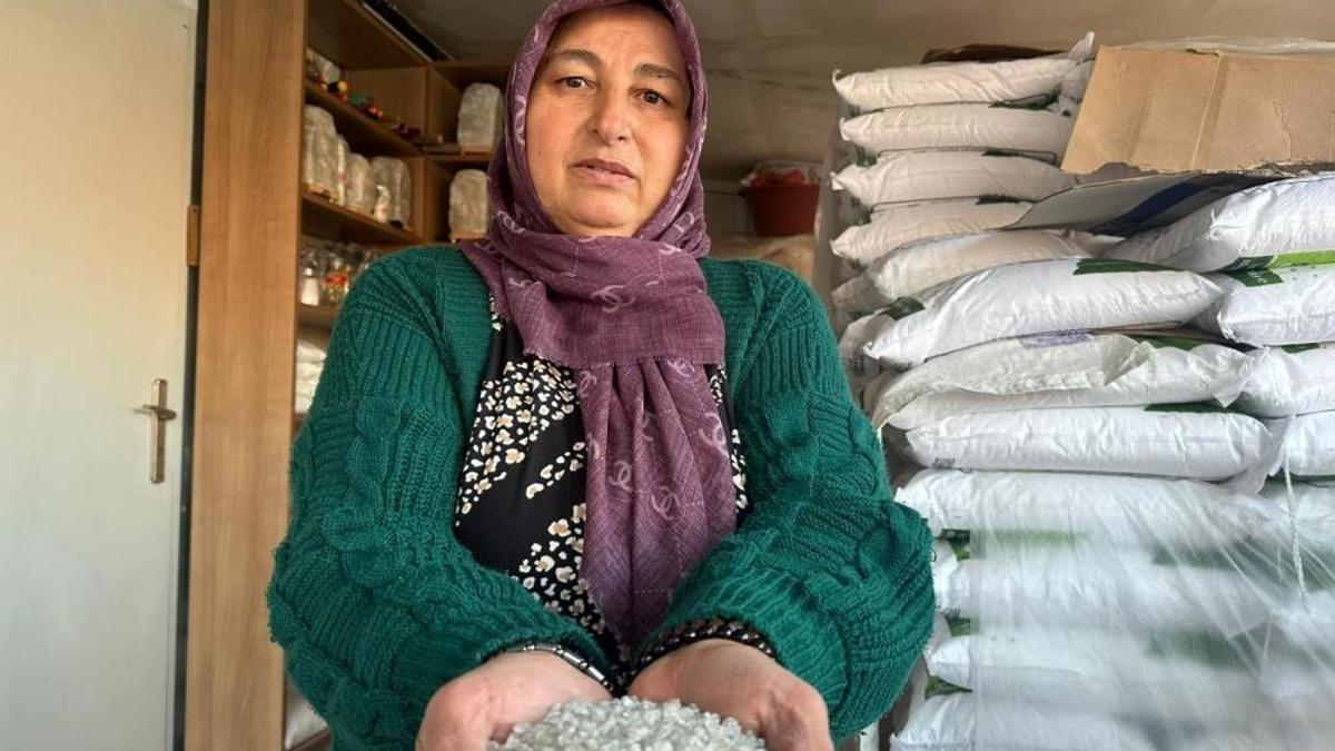 Çankırı'nın meşhuru yola düştü: Kara yolu kenarında tezgaha indi! 6 yıldır şifa satıyor