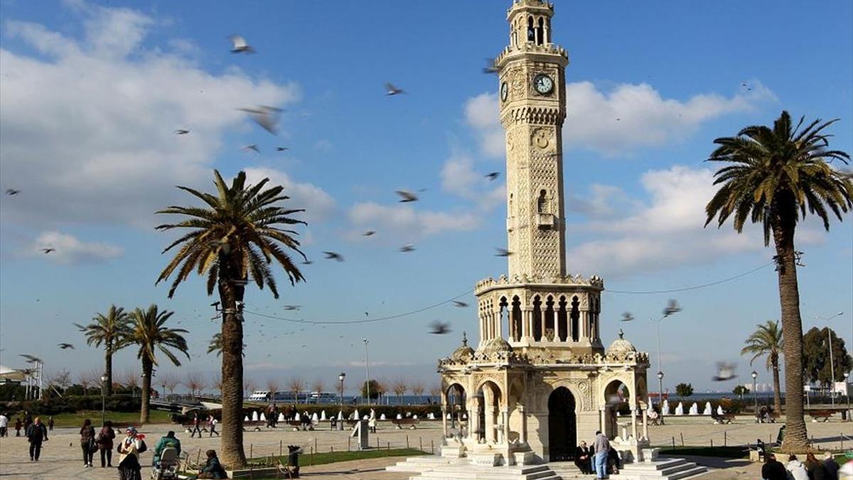 İzmir Saat Kulesi