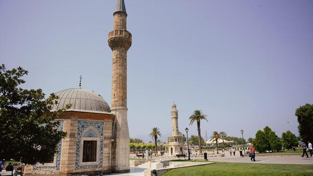 İzmir'deki Camiler