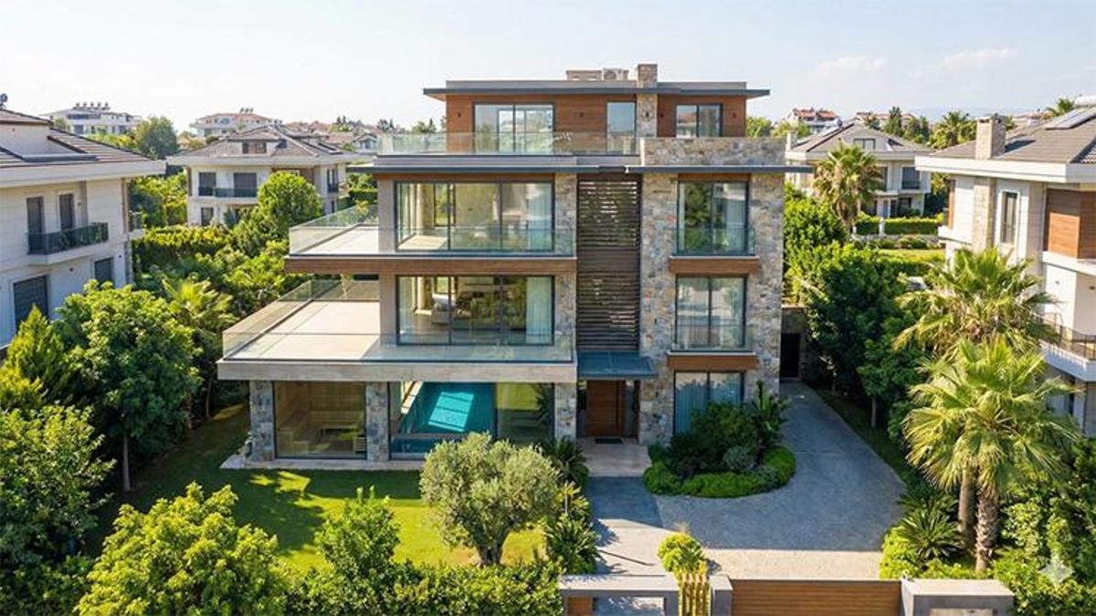 Adana'da havuzlu, saunalı lüks villa icradan satılık! Kurttepe Mahallesi'ndeki 20 milyon TL değerindeki taşınmaz için artırma tarihleri belli oldu