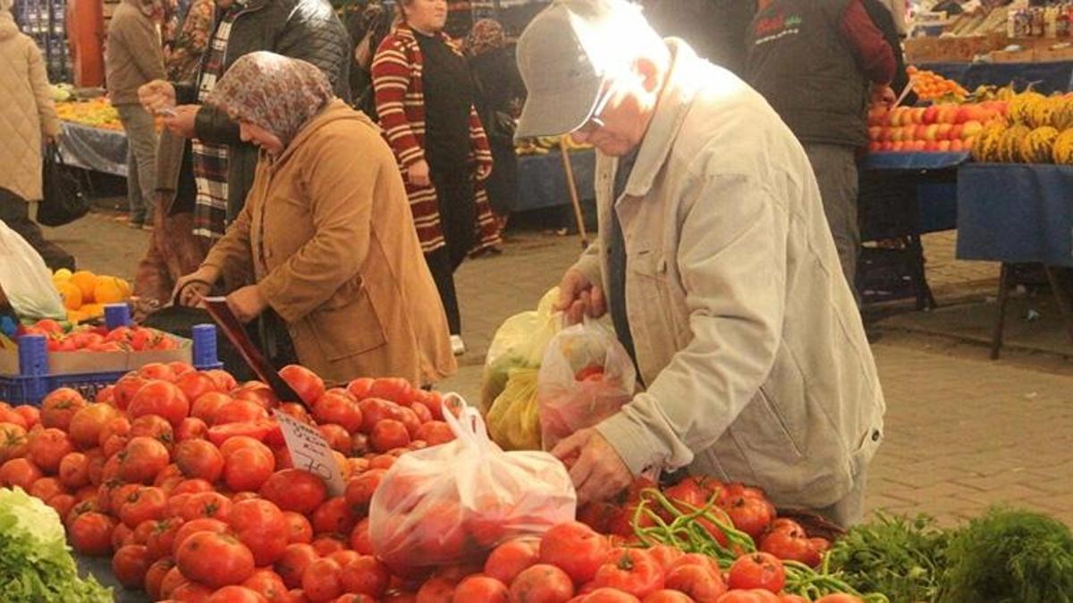 Son hasatta çiftçiye büyük şok! Çanakkale'de ürünler tarlada çürüdü! Kilosu 10 liraya düştü!